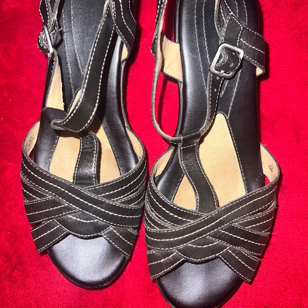 Black sandal heels